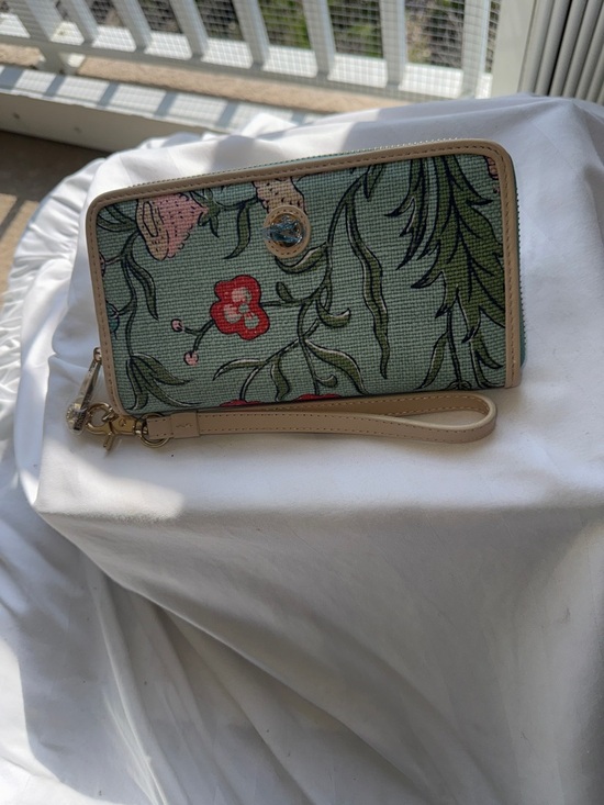 Spartina 449 Handbags - NWT - Spartina Wristlet. Style: Hamilton Floral.

#64